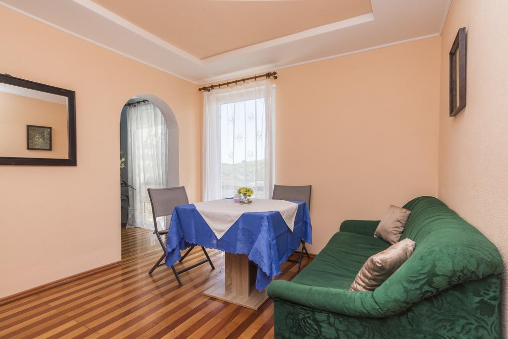 Studios Kastel Буйе Екстериор снимка