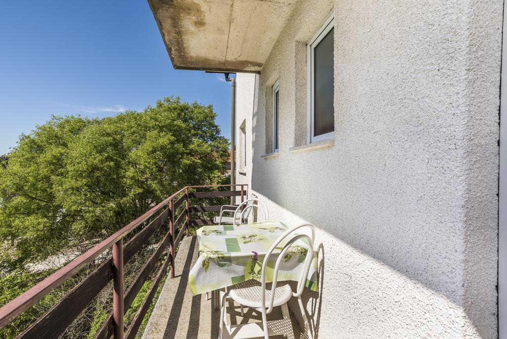 Studios Kastel Буйе Екстериор снимка